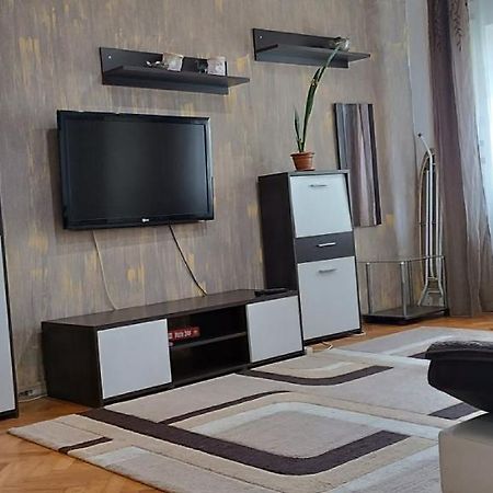 Lora'S House Leilighet Oradea Eksteriør bilde